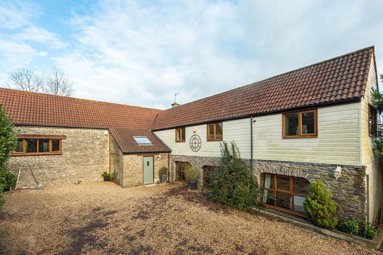Villa The West Barn Near Bath, Sleeps 24 And 2 Hot Tubs Bristol Exterior foto