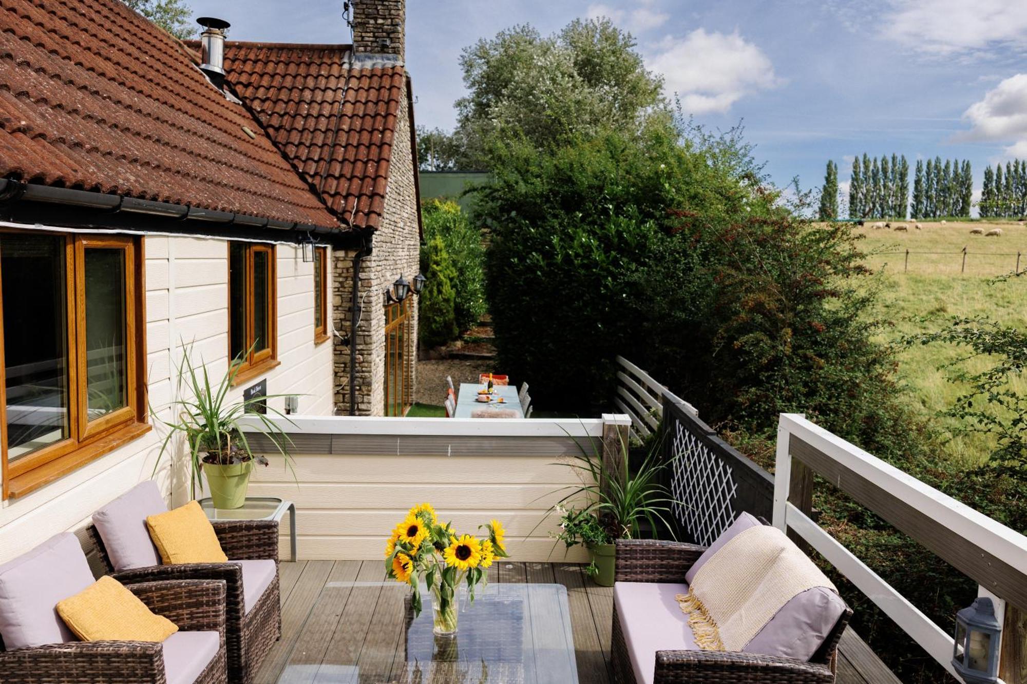 Villa The West Barn Near Bath, Sleeps 24 And 2 Hot Tubs Bristol Exterior foto